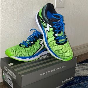 New balance sneakers brand new men’s 11.5